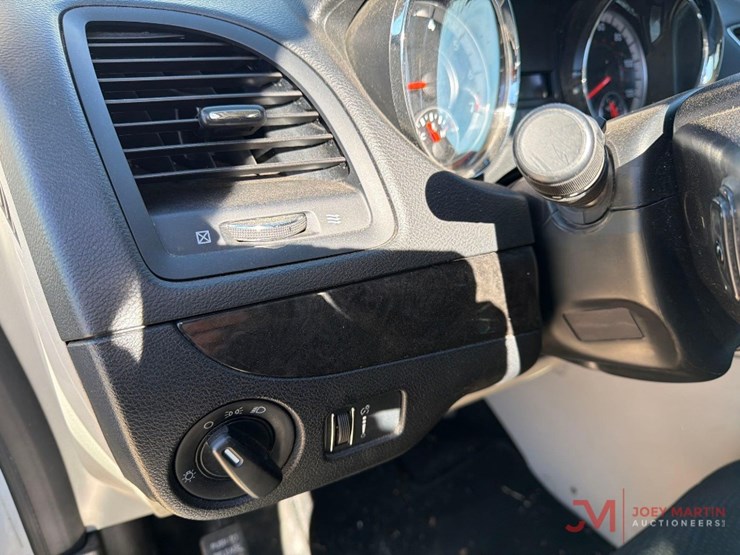 2016-dodge-grand-caravan-image-22