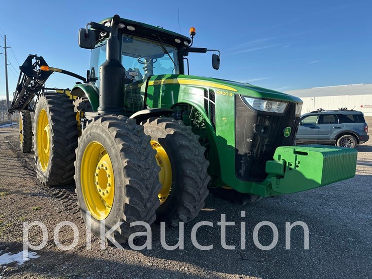 2017-john-deere-8400r-image-1