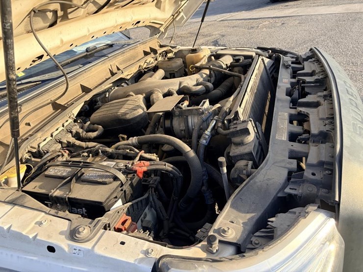 2012-ford-f550-image-8