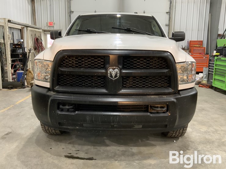 2013-dodge-2500-image-2