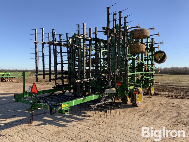 2021-john-deere-2230fh-image-5