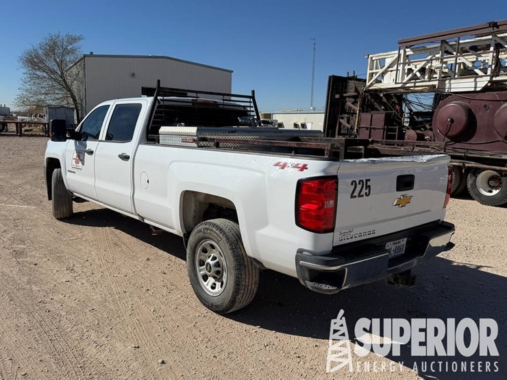 2019-chevrolet-2500-image-5