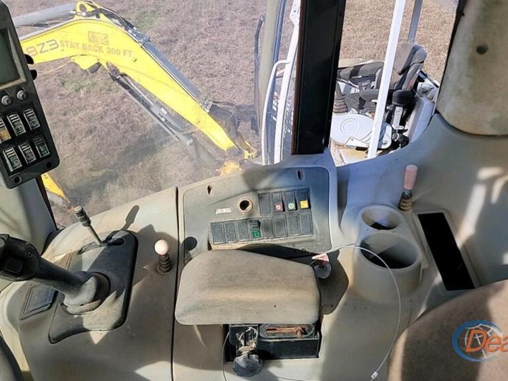 new-holland-w130-image-18