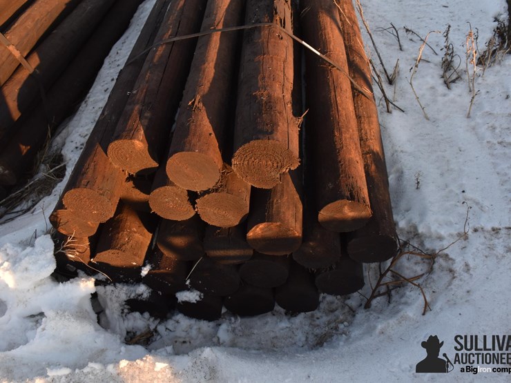 wooden-posts-image-2