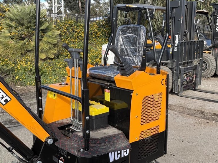 2025-vicsec-vc15-excavator-image-14