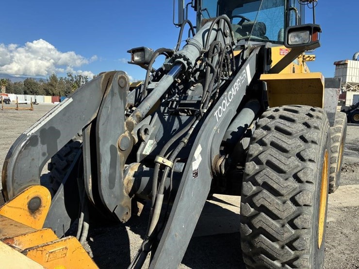 2008-komatsu-wheel-loader-image-9