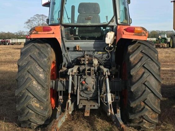 kubota-la1353-image-10