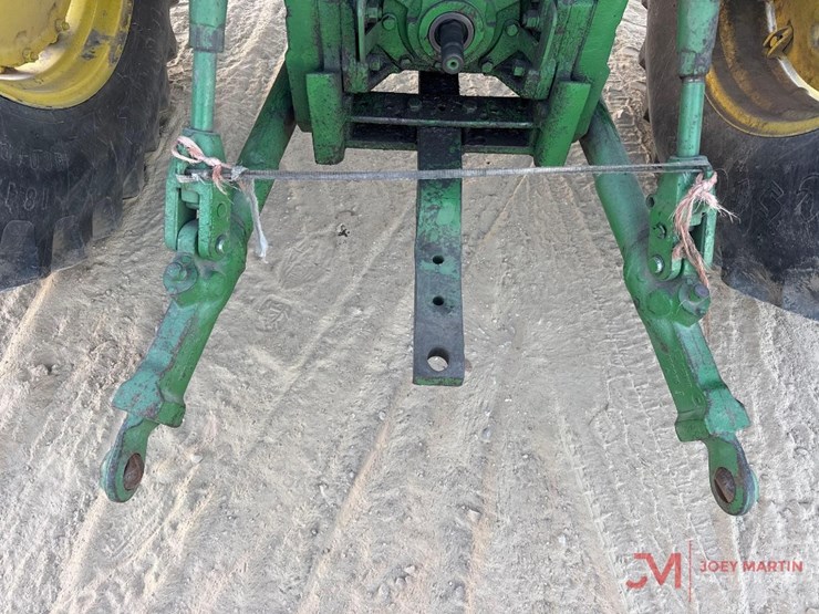 john-deere-4440-image-11