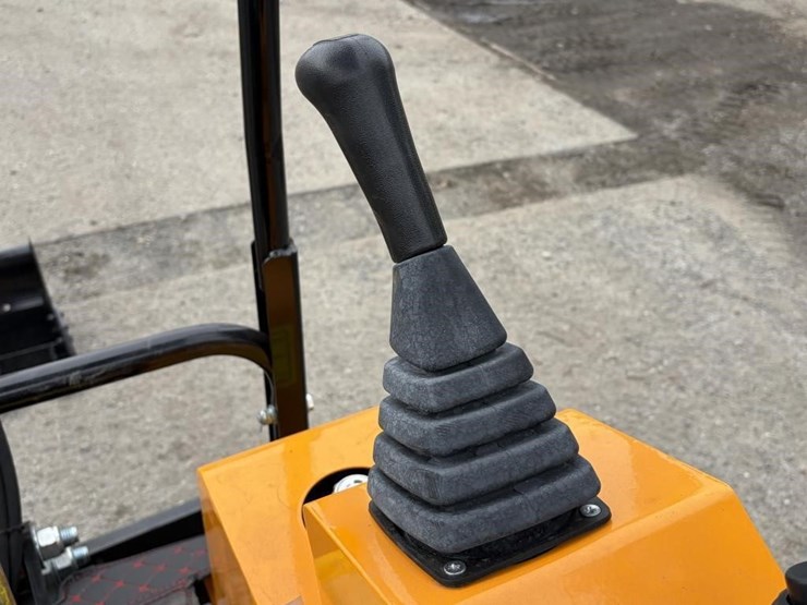 2025-vicsec-vc15-excavator-image-18