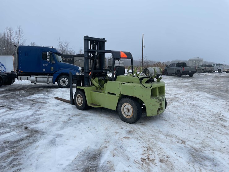 #112-•-clark-lp-forklift-(denmark,-wi)-image-3