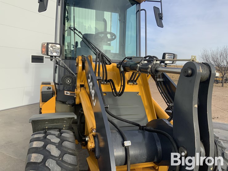 2012-deere-244j-image-15