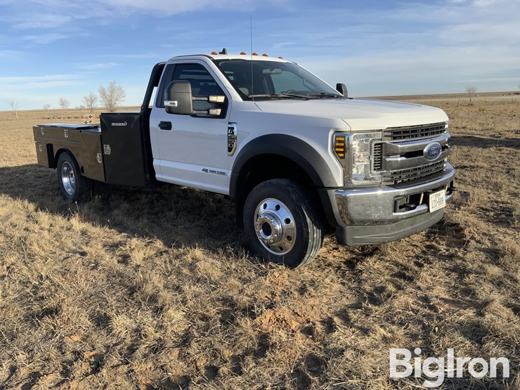 2019-ford-f550-xl-image-3