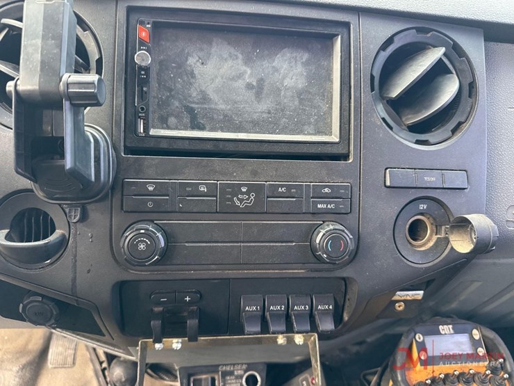 2016-ford-f550-xl-image-43