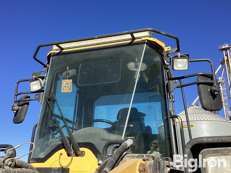 2022-komatsu-wa320-8-image-9