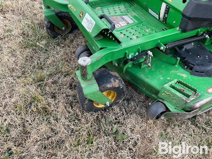 2022-john-deere-z740r-image-11