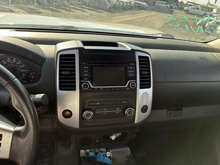 2018-nissan-frontier-image-11