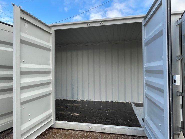 #200d-•-40'-container-image-24