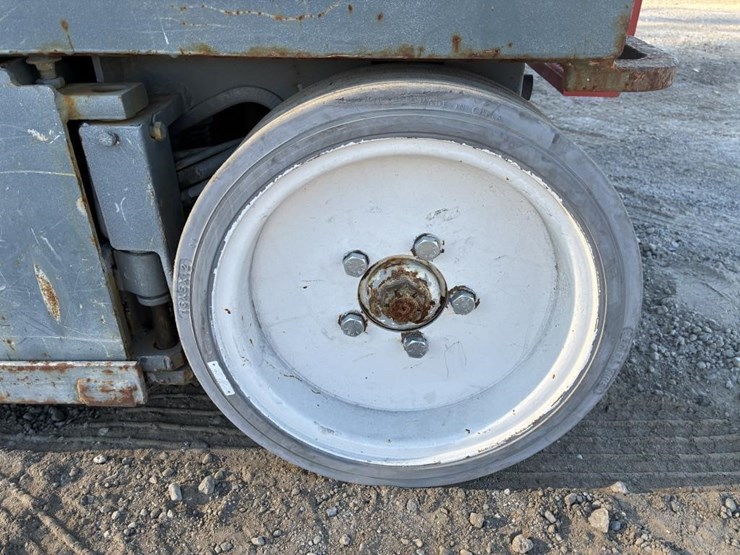 2004-skyjack-sjiii4632-image-10