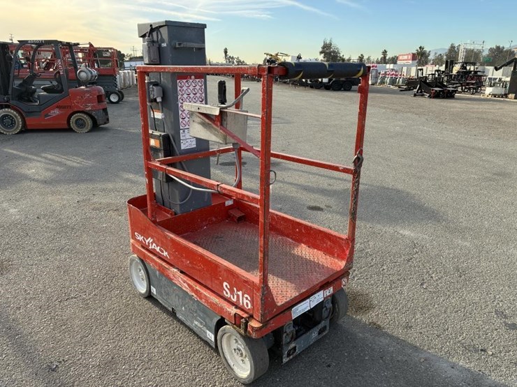 skyjack-sj16-image-16