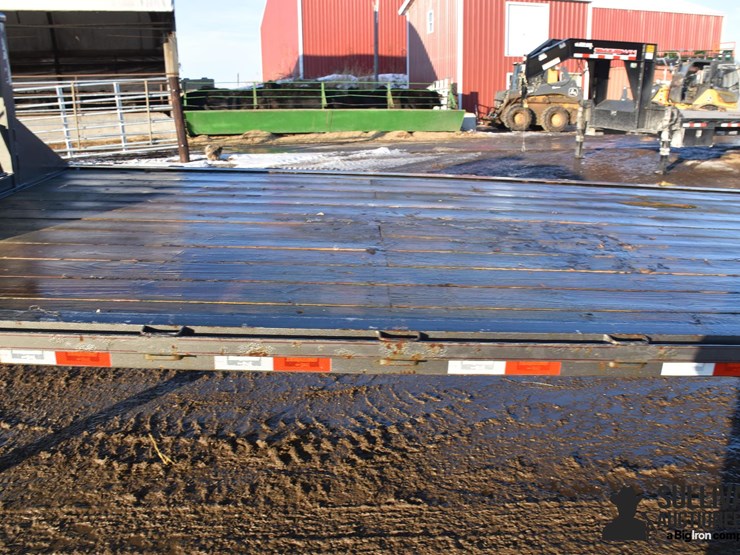 2020-landoll-travalong-31'-t/a-gooseneck-flatbed-trailer-image-17