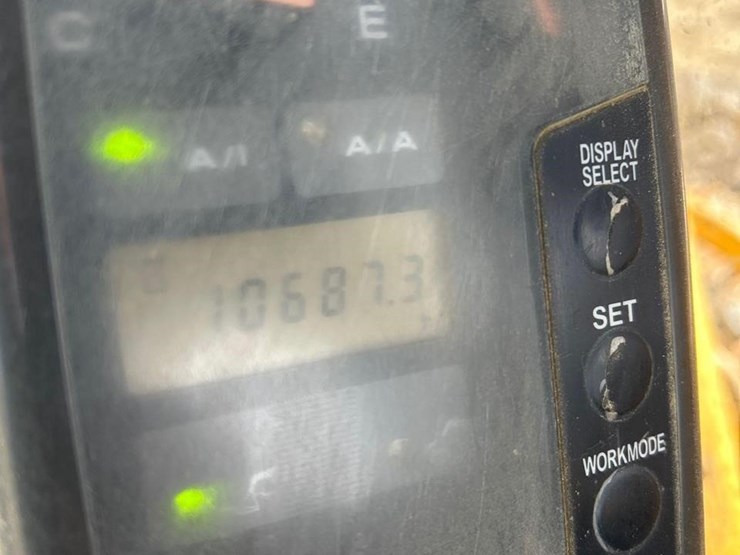 2002-deere-230c-lc-image-13