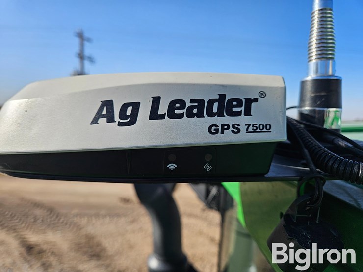 2022-john-deere-8r-410-image-16