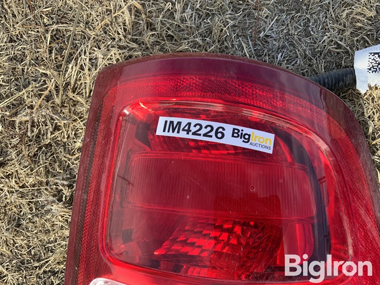 2019-ram-hd-taillights-image-13