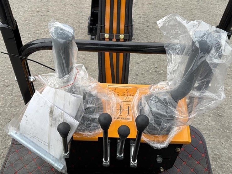 2025-vicsec-vc13-excavator-image-19