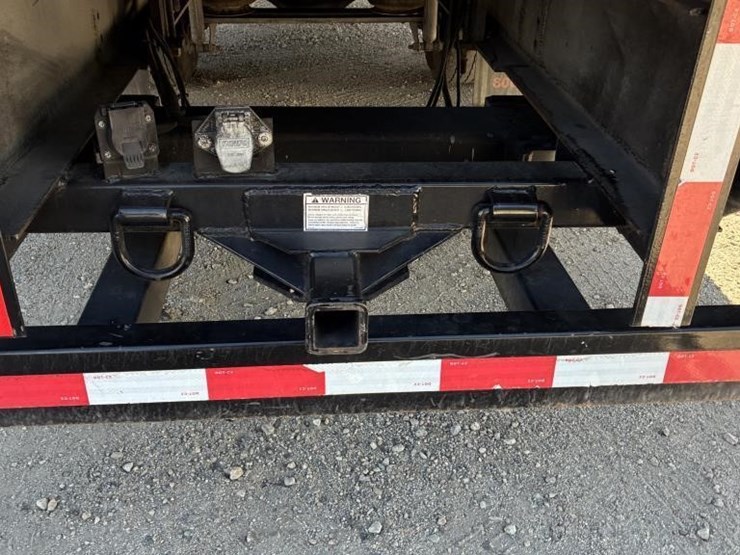 2017-ford-f650-image-6