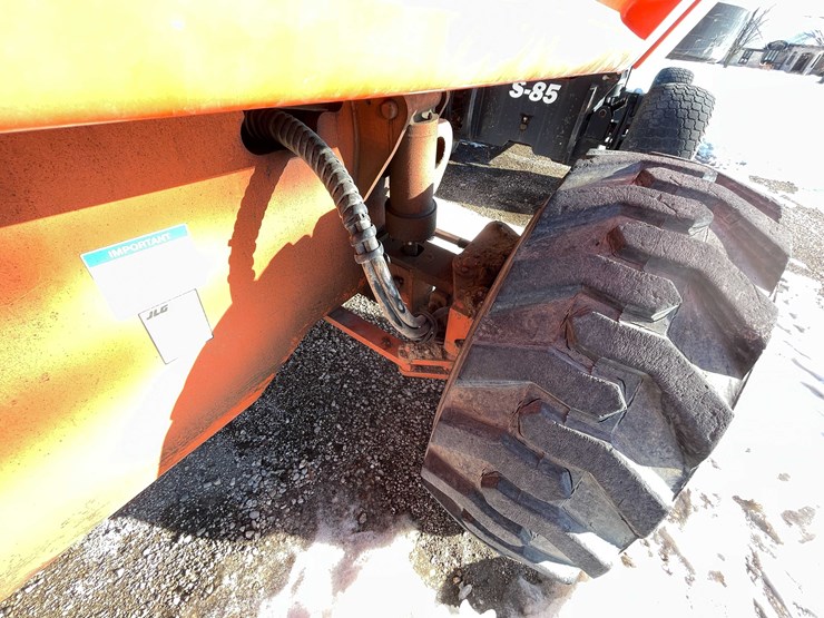 2002-jlg-600s-image-13