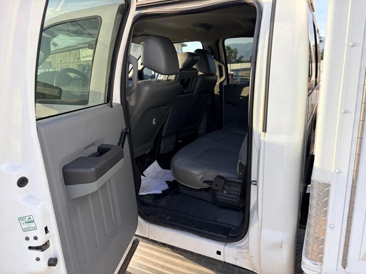 2012-ford-f550-image-13