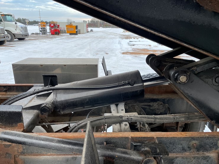 2007-international-7400-image-91