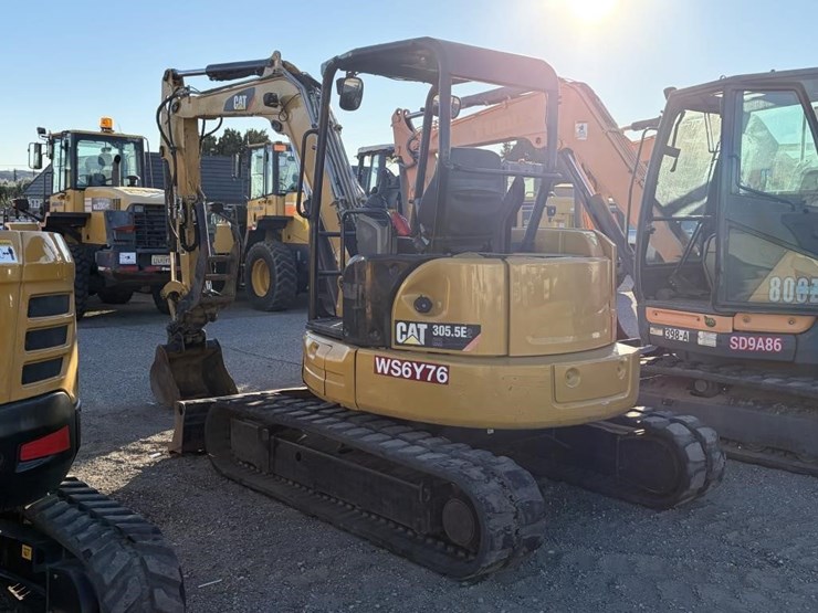 2017-caterpillar-305.5e2-cr-image-4