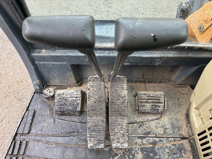 2016-yanmar-800z-nxtz-excavator-image-16