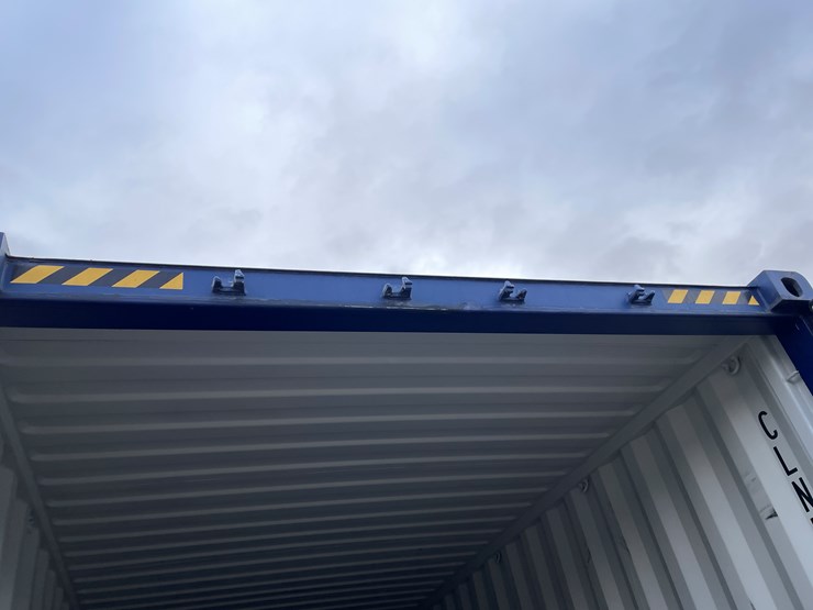 #200b-•-40'-container-image-24