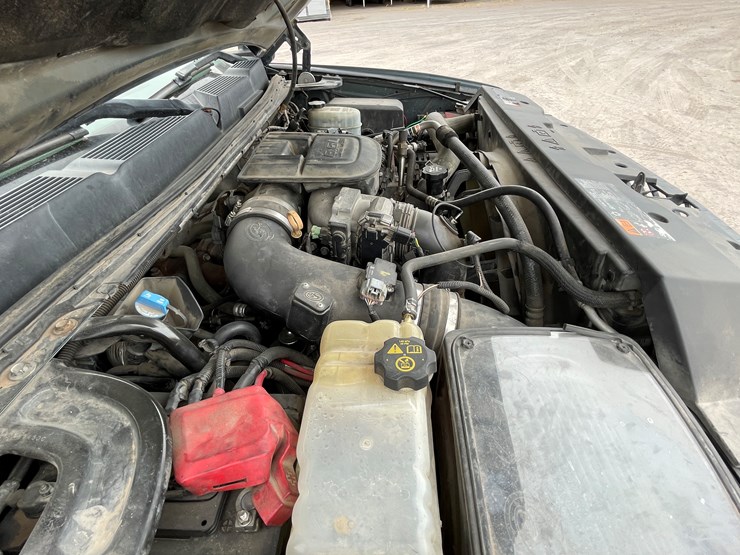 2011-chevrolet-silverado-2500hd-lt-image-126