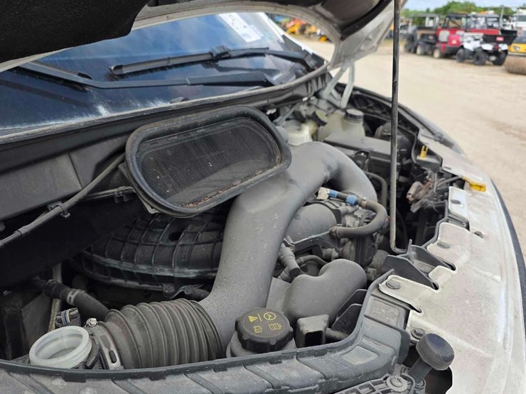 2015-ford-transit-image-7