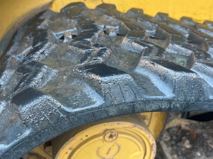 2011-caterpillar-299c-image-12