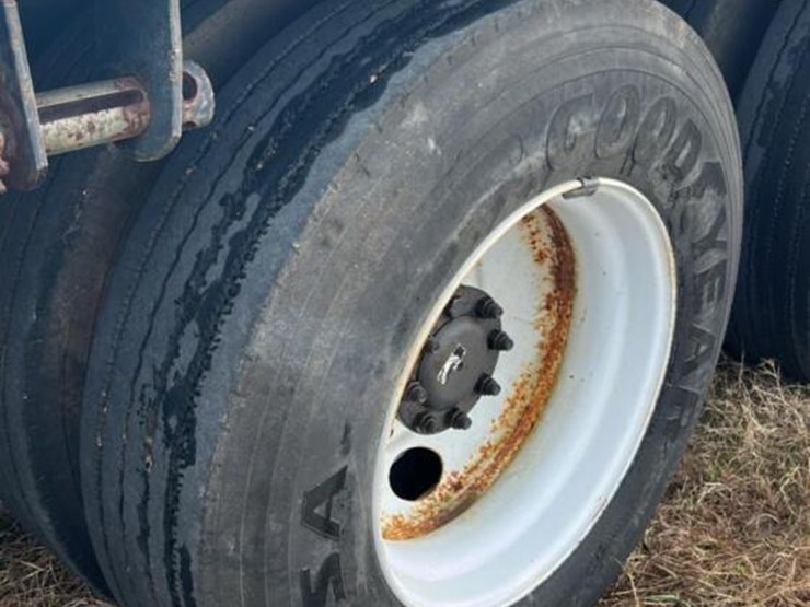 2006-international-durastar-4400-image-6