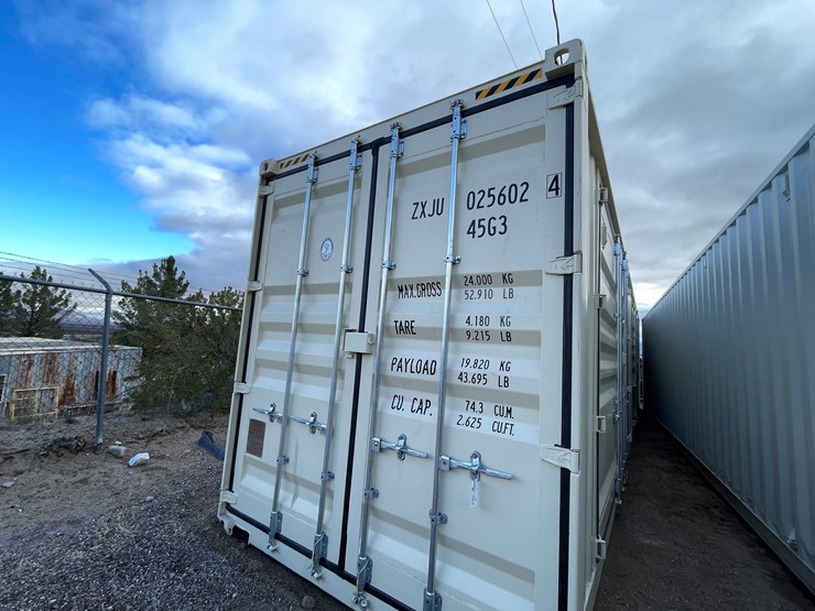 #200c-•-40'-container-image-2