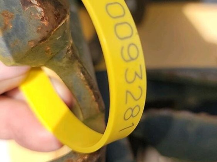 new-holland-w130-image-22