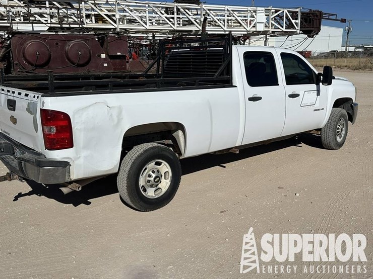 2011-chevrolet-2500-image-6