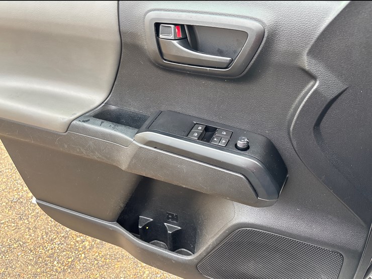 2022-toyota-tacoma-image-9