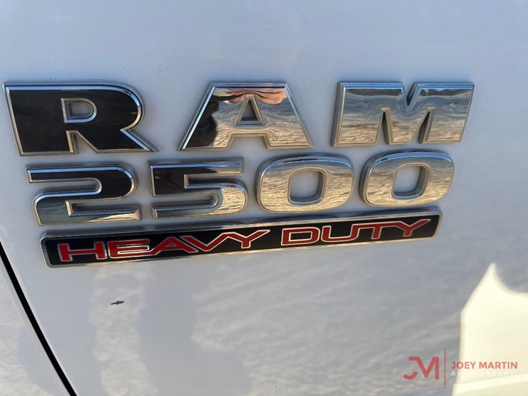 2017-dodge-2500-image-7