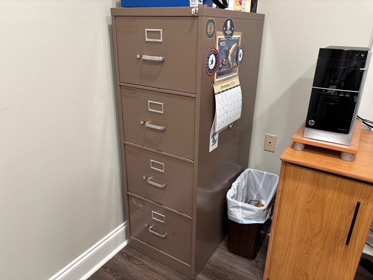 #200-•-contents-of-office-image-2