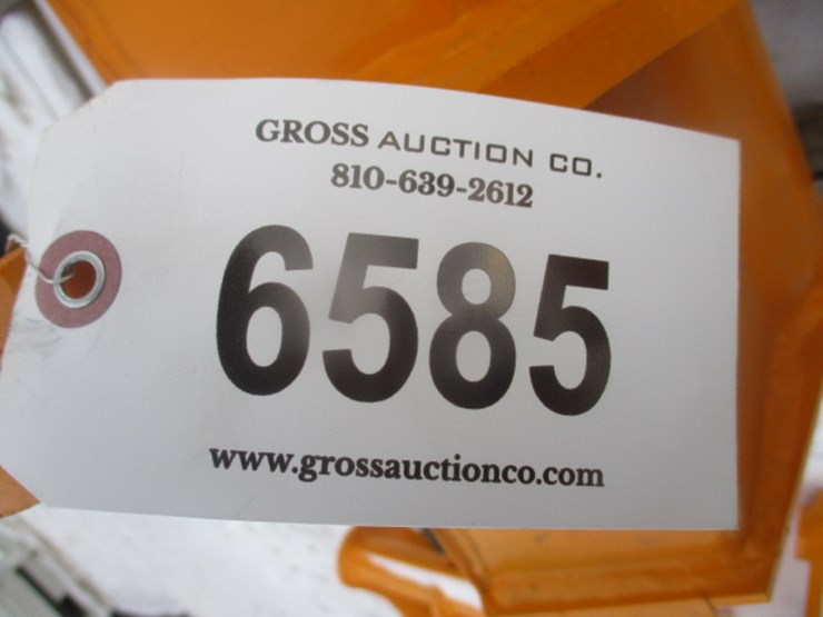 caterpillar-303-image-5