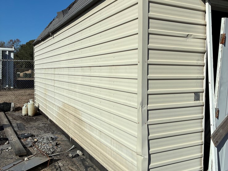 #200-•-metal-building-|-building-only-no-contents-image-4