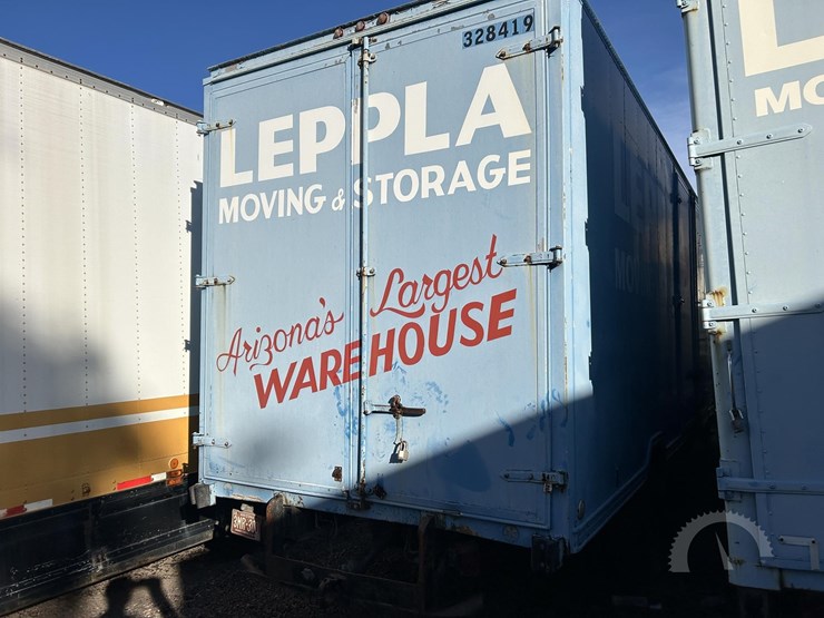 2015-volvo-f6-image-17