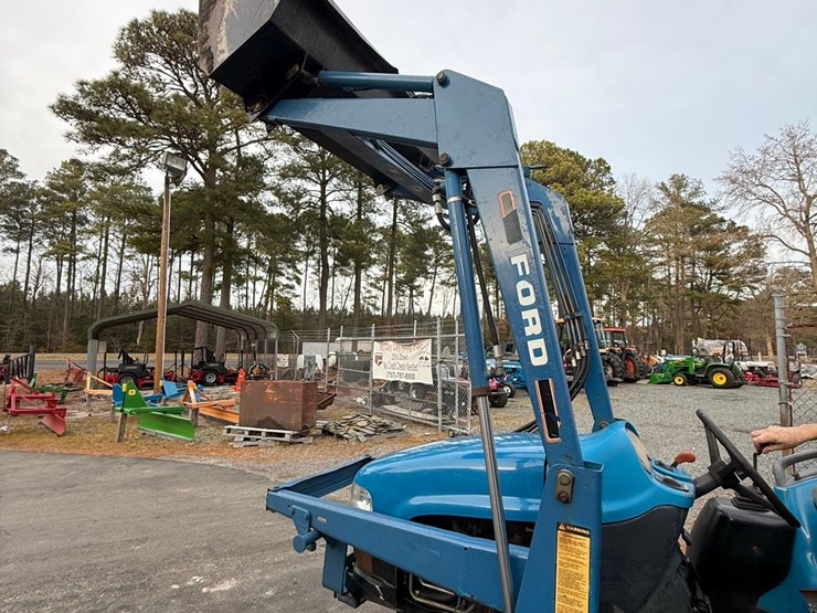 new-holland-1630-image-12