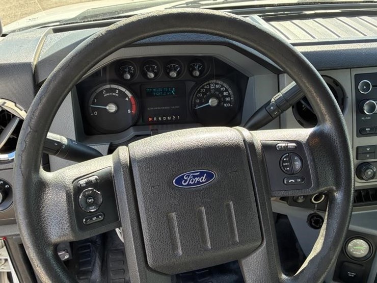 2017-ford-f650-image-22